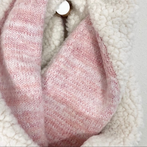 ABERCROMBIE KIDS Infinity Scarf Pink Sherpa OS - Picture 6 of 7